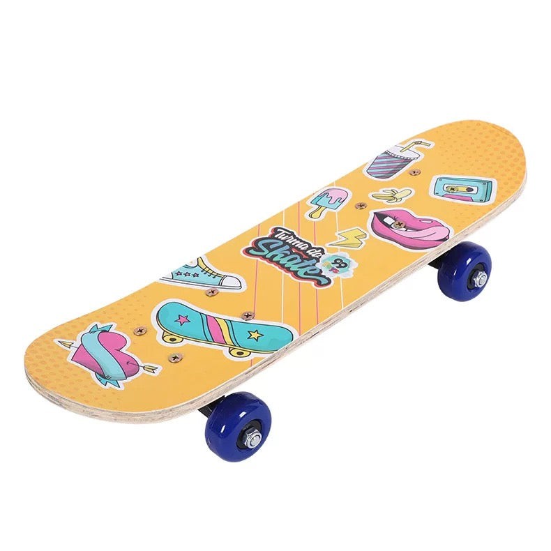 Skateboard - Cruiser skateboard - Maple wood deck - Soft wheels - Tricks